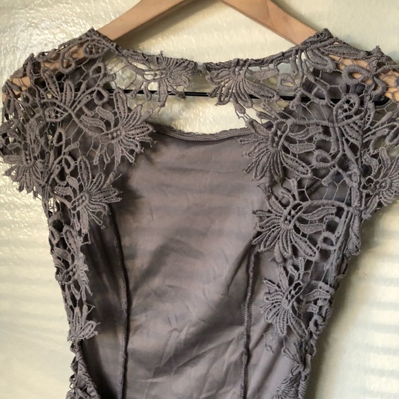 Lulu’s | Lace Backless Dress - Picture 5 of 7